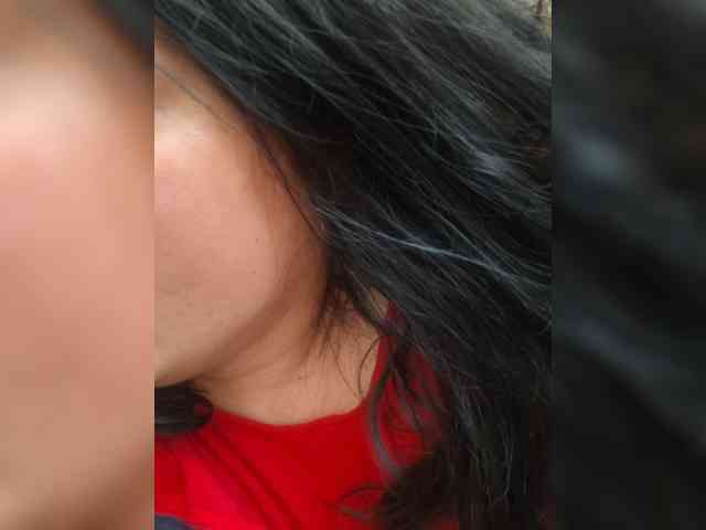 Naturally_Mom webcam