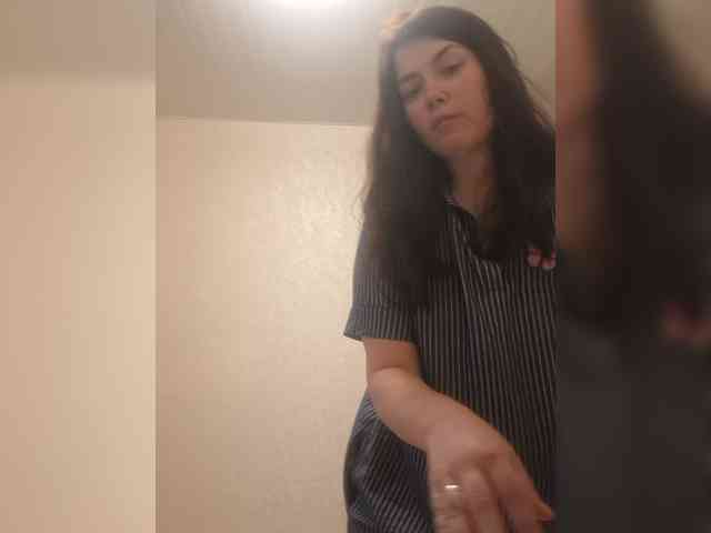 Naturally_Mom webcam
