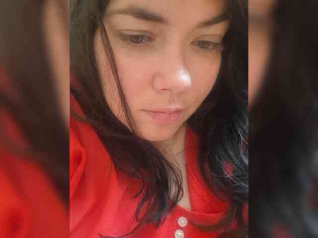 Naturally_Mom webcam