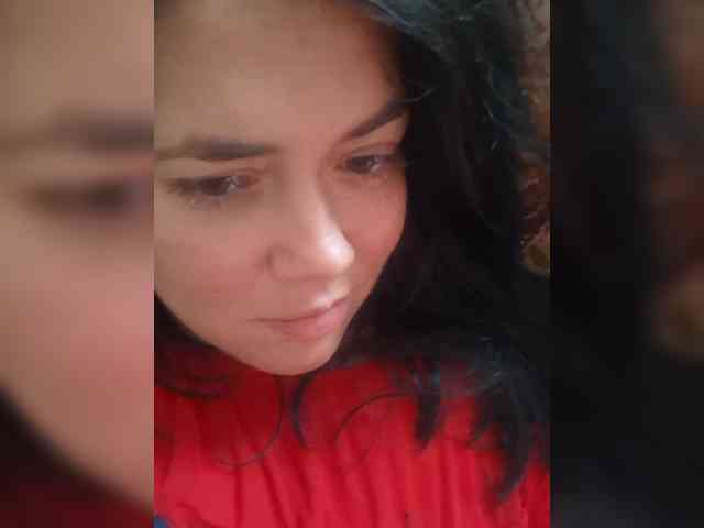 Naturally_Mom webcam