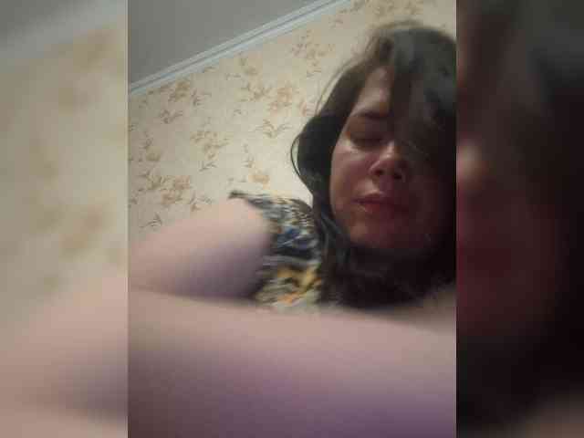Naturally_Mom webcam