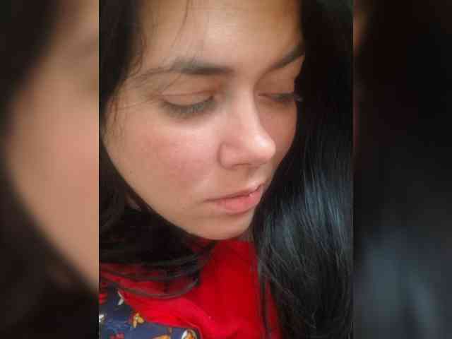 Naturally_Mom webcam