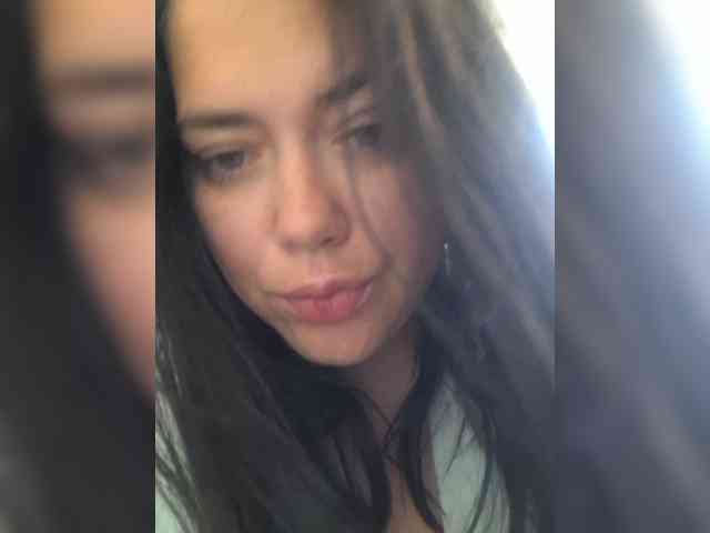 Naturally_Mom webcam