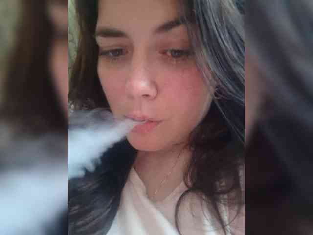 Naturally_Mom webcam
