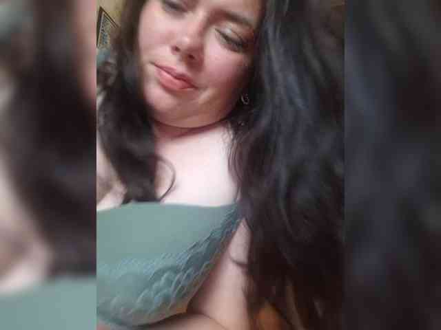 Naturally_Mom webcam