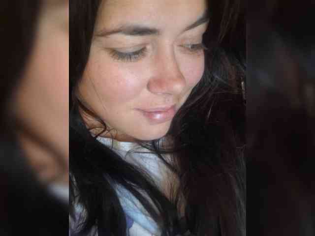 Naturally_Mom webcam