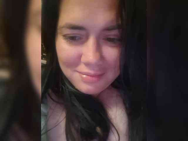 Naturally_Mom webcam