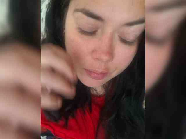 Naturally_Mom webcam