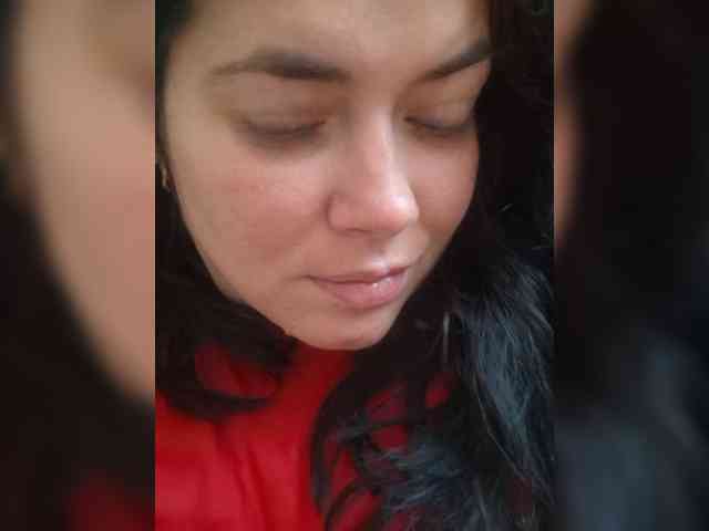 Naturally_Mom webcam