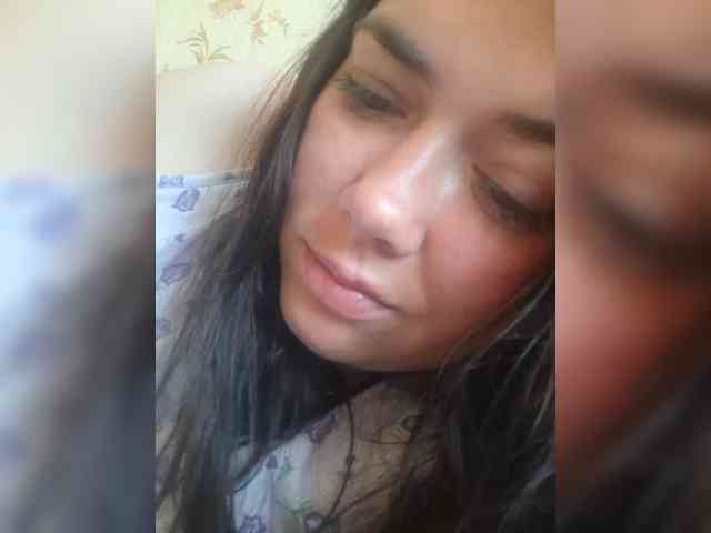 Naturally_Mom webcam