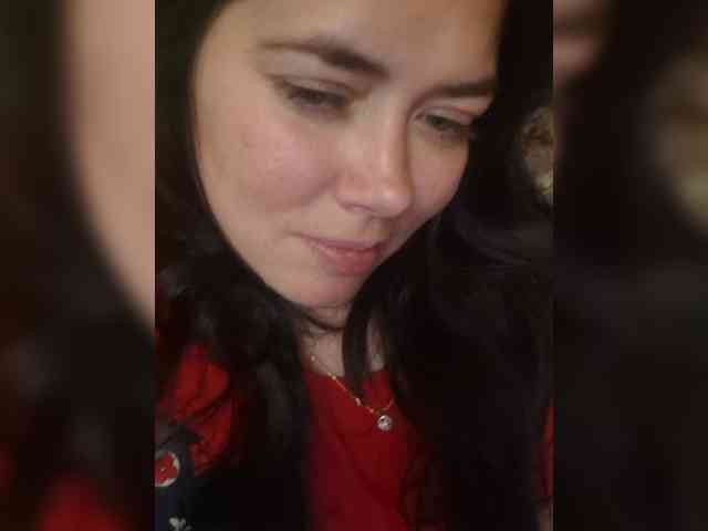 Naturally_Mom webcam