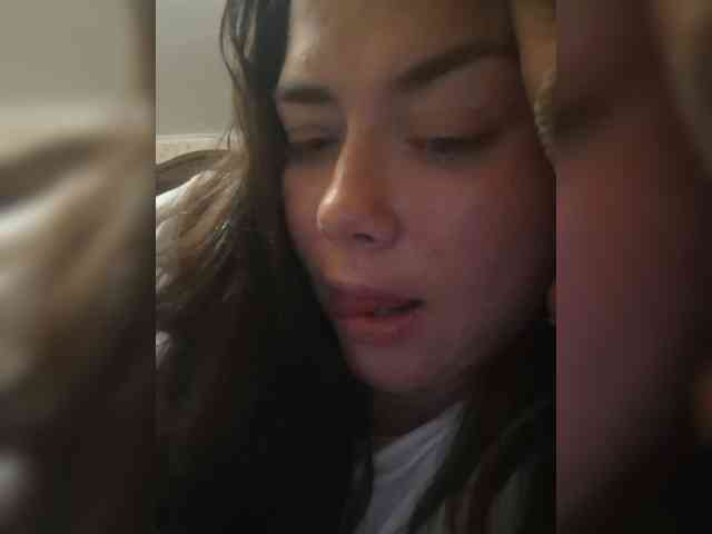 Naturally_Mom webcam