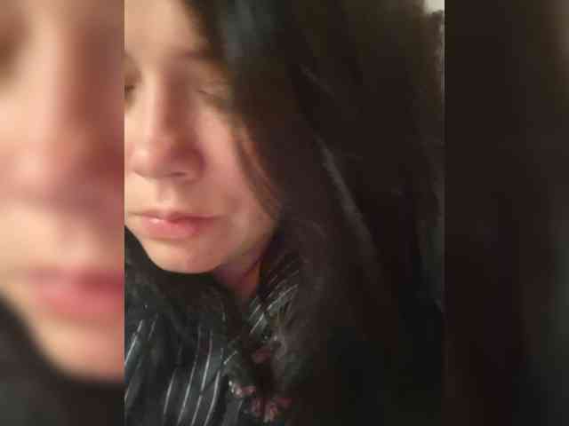 Naturally_Mom webcam