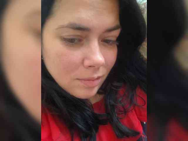 Naturally_Mom webcam