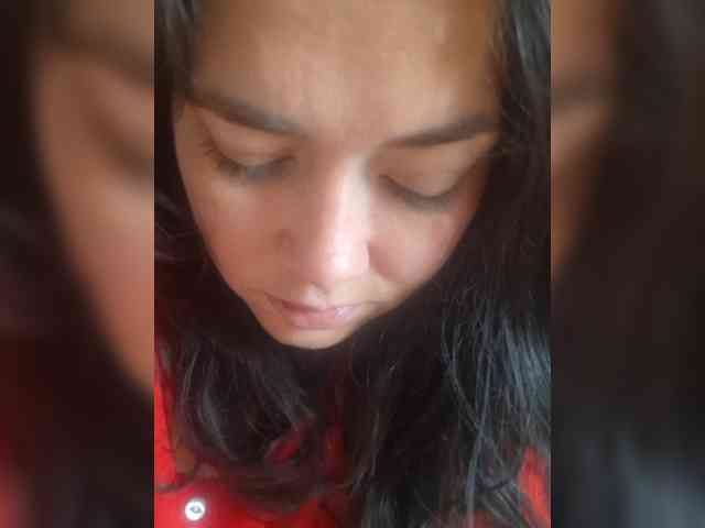 Naturally_Mom webcam