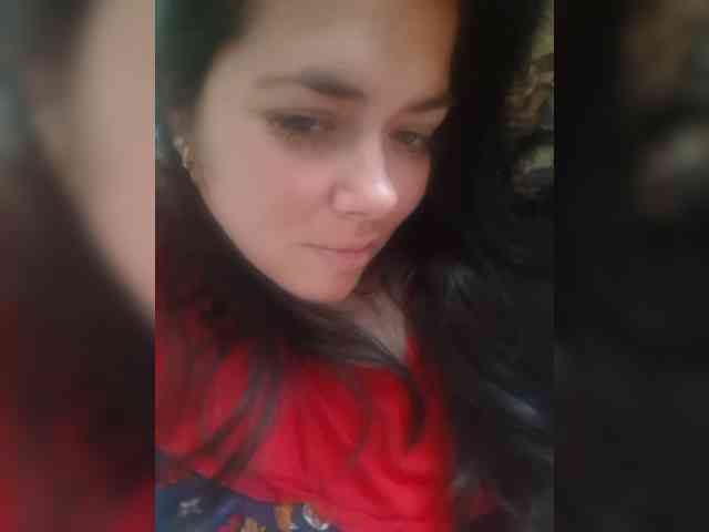 Naturally_Mom webcam