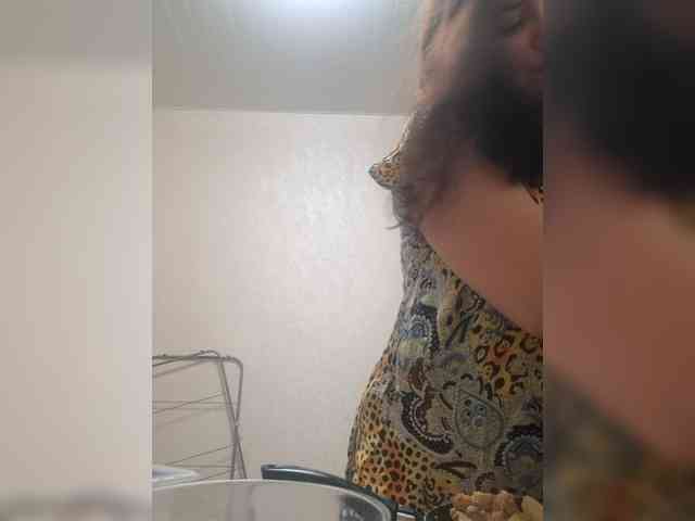 Naturally_Mom webcam