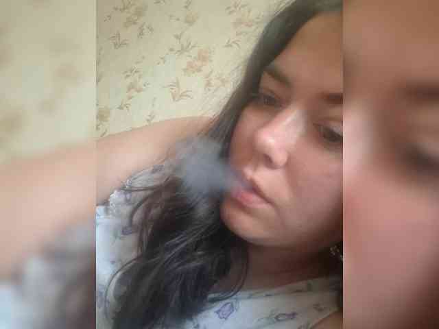 Naturally_Mom webcam