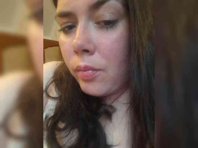 Naturally_Mom webcam