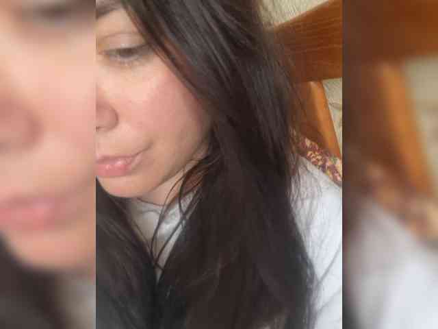 Naturally_Mom webcam
