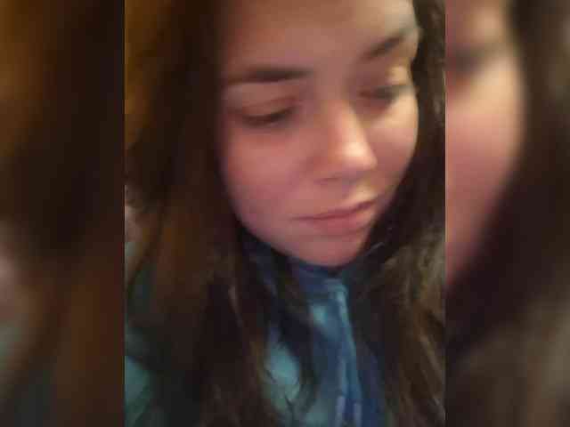 Naturally_Mom webcam