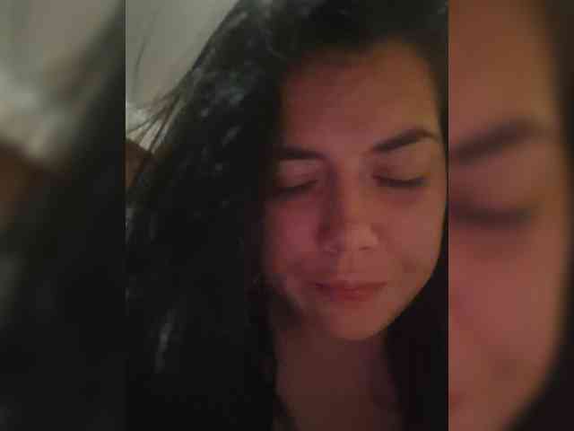 Naturally_Mom webcam