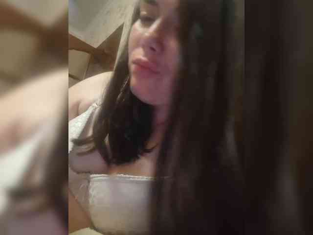 Naturally_Mom webcam