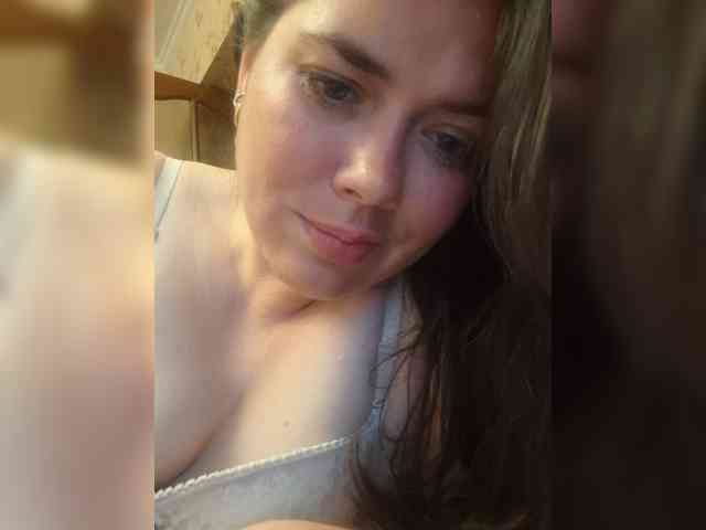 Naturally_Mom webcam