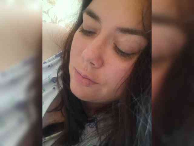 Naturally_Mom webcam