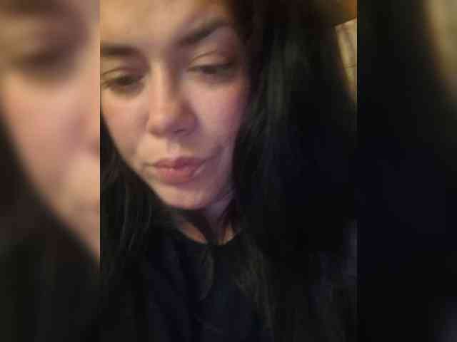 Naturally_Mom webcam
