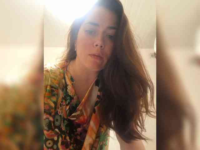 Naturally_Mom webcam