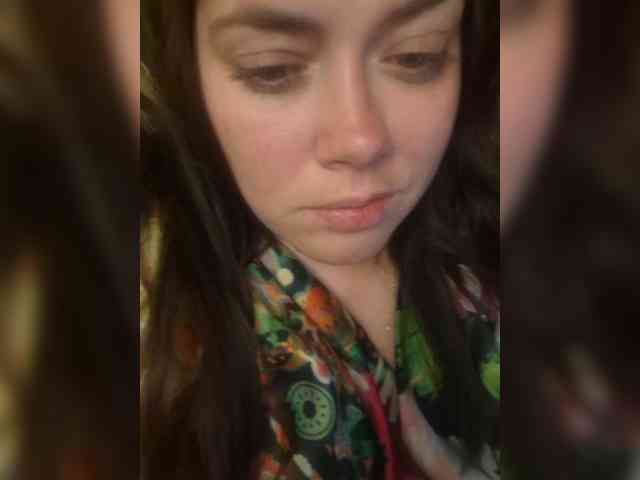 Naturally_Mom webcam