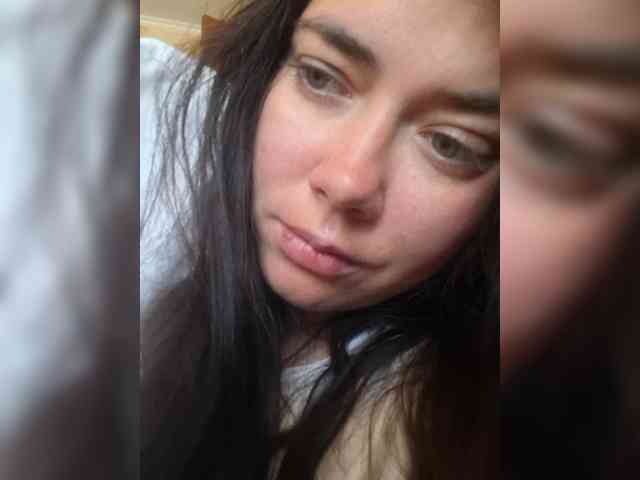 Naturally_Mom webcam