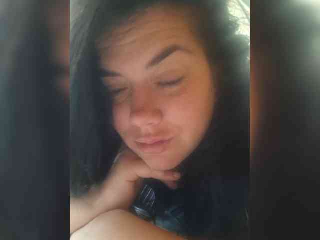 Naturally_Mom webcam