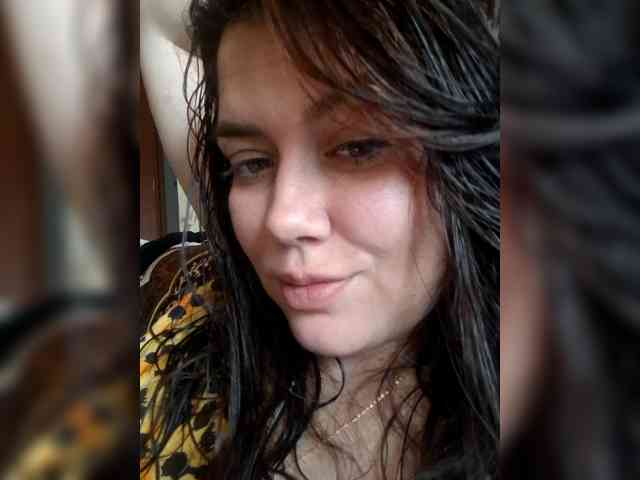 Naturally_Mom webcam