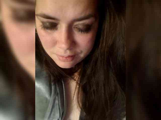 Naturally_Mom webcam