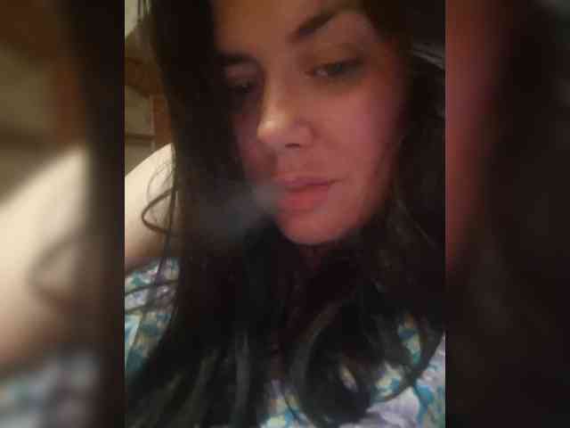 Naturally_Mom webcam