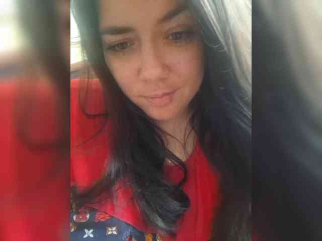 Naturally_Mom webcam