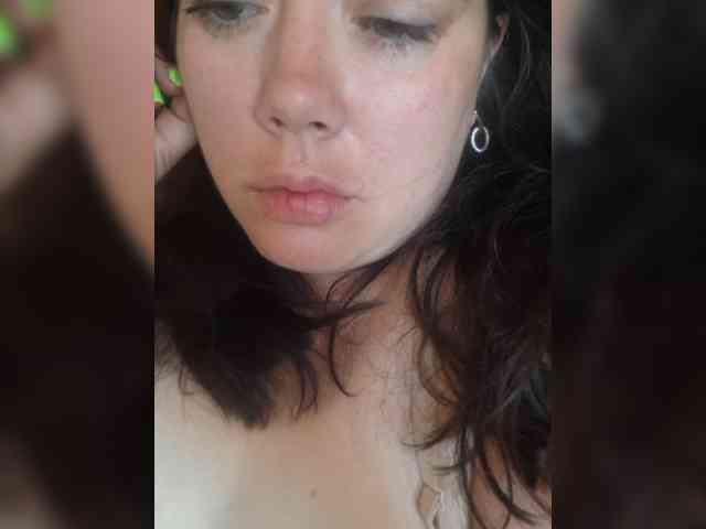Naturally_Mom webcam