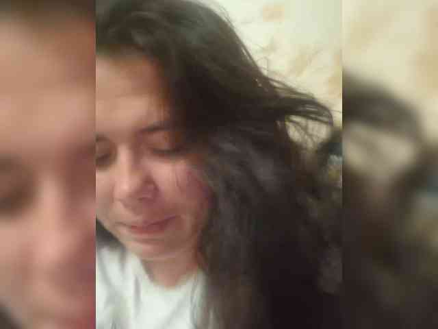 Naturally_Mom webcam