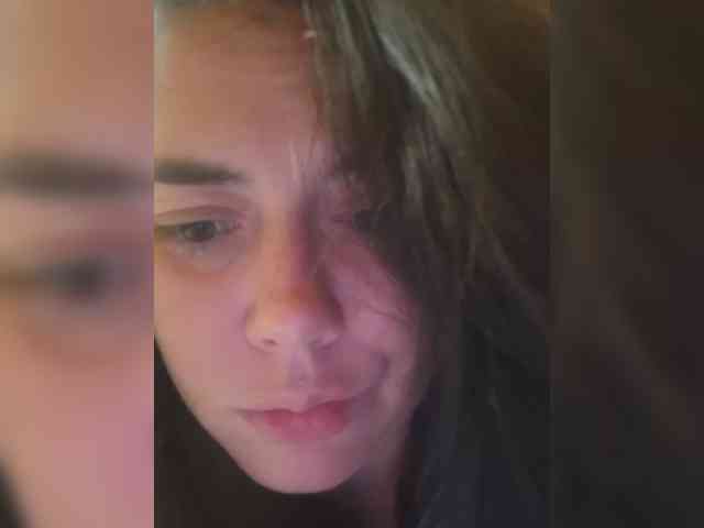 Naturally_Mom webcam