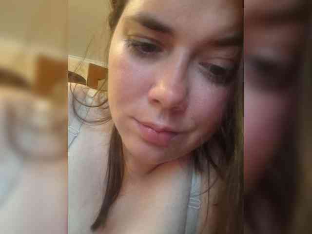 Naturally_Mom webcam