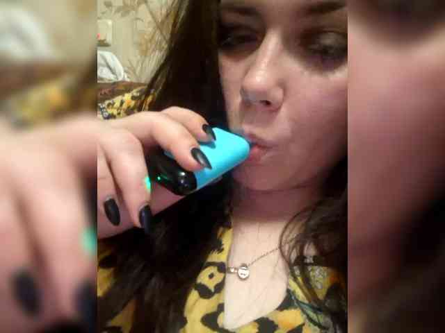 Naturally_Mom webcam