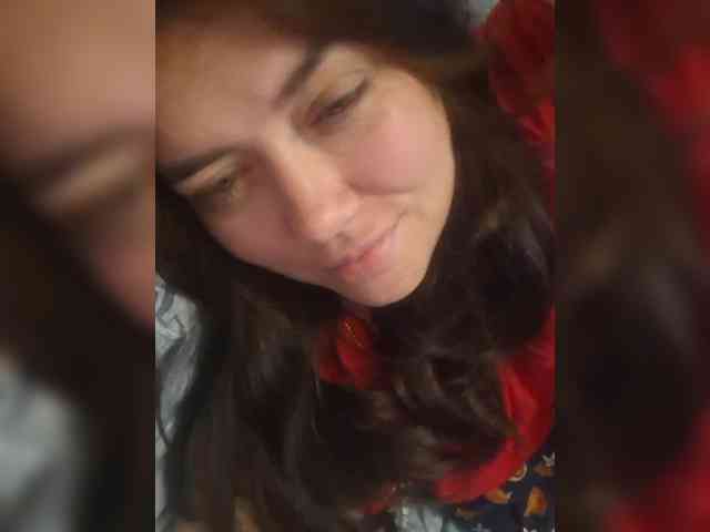 Naturally_Mom webcam