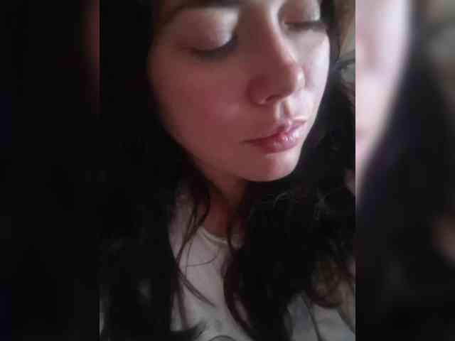 Naturally_Mom webcam