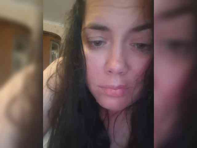 Naturally_Mom webcam