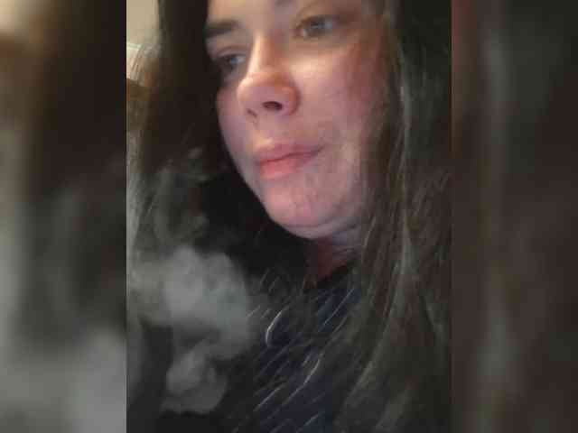 Naturally_Mom webcam