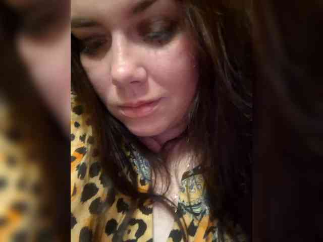 Naturally_Mom webcam