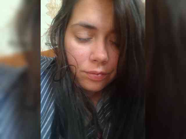 Naturally_Mom webcam