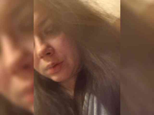 Naturally_Mom webcam